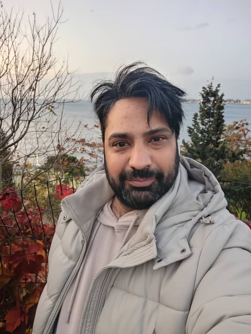 Farhad Lotfizad